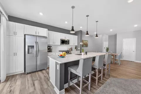 Kitchen - 1671 144th St E, Rosemount, MN 55068 photo 4 of 5
