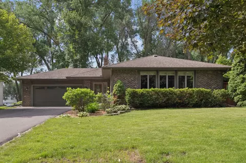 10505 33rd Ave N, Plymouth, MN 55441