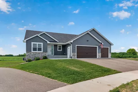 1781 Otter Way, New Richmond, WI 54017