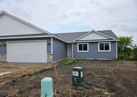 218 Fischer Ct NW, Montgomery, MN 56069