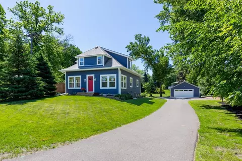 25525 Smithtown Rd, Excelsior, MN 55331