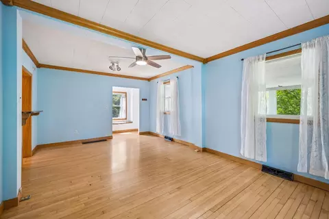 Living - 516 7th Ave N, Saint Cloud, MN 56303 photo 2 of 4