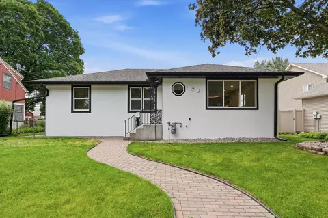 121 Frost St W, South Saint Paul, MN 55075
