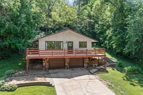 3321 Brookview Dr, Burnsville, MN 55337