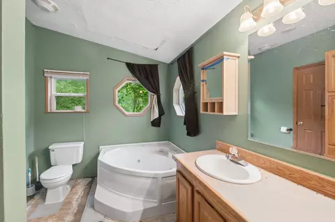 Bath - 5378 125th St, Milaca, MN 56353 photo 1 of 2