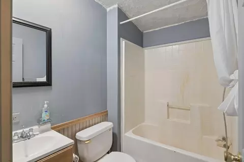 Bath - 5378 125th St, Milaca, MN 56353 photo 2 of 2