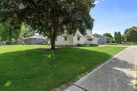 Exterior - 227 5th Ave NE, Faribault, MN 55021 photo 2 of 6