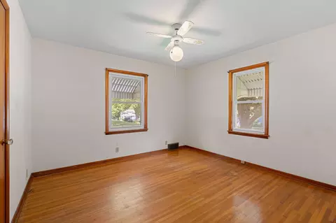 Bedroom - 227 5th Ave NE, Faribault, MN 55021 photo 1 of 5