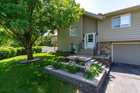601 4th Ave NE #16, Crookston, MN 56716