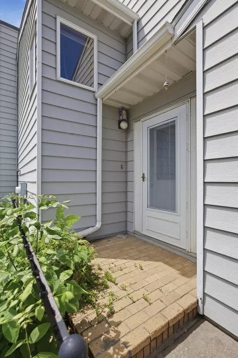 Exterior - 1818 34th St S, Fargo, ND 58103 photo 3 of 5