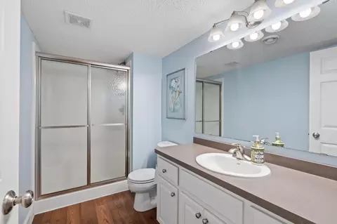 Bath - 13090 Crolly Path, Rosemount, MN 55068 photo 5 of 5