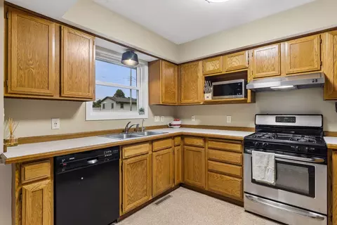 Kitchen - 7616 113 12 Ave N, Champlin, MN 55316 photo 3 of 3