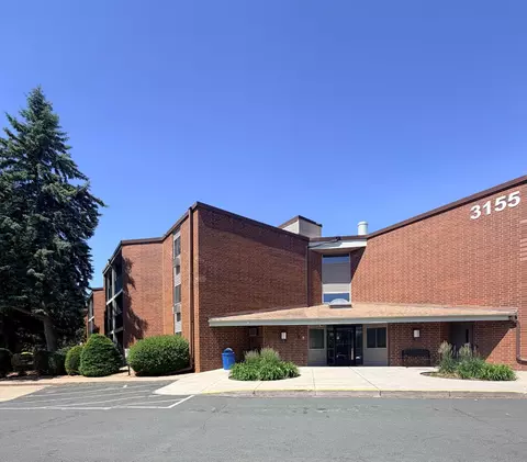 3155 Coachman Rd #465, Eagan, MN 55121