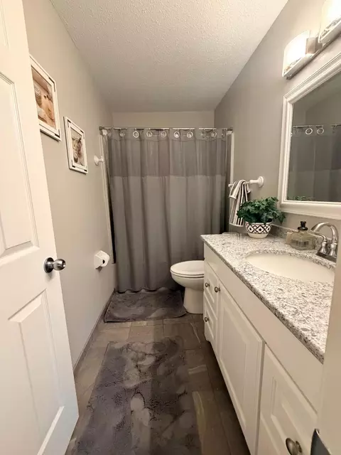 Bath - 3155 Coachman Rd #465, Eagan, MN 55121 photo 1 of 2