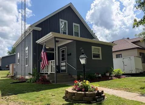 216 2nd St NW, Crosby, MN 56441