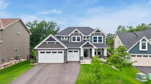 12919 Amiens Cir, Rosemount, MN 55068