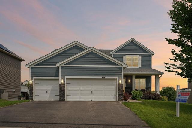 4647 Copper Ridge Dr, Woodbury, MN 55129