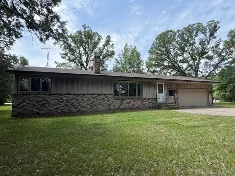 110 Craig Ln, Monticello, MN 55362