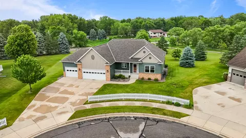 6205 Cape East Ct, Saint Cloud, MN 56303