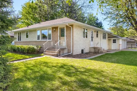 558 113th Ln NW, Coon Rapids, MN 55448