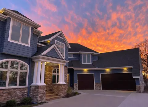 21670 Monterey Ave, Lakeville, MN 55044