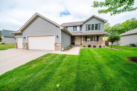 2505 Boulder Ridge Ln NW, Rochester, MN 55901