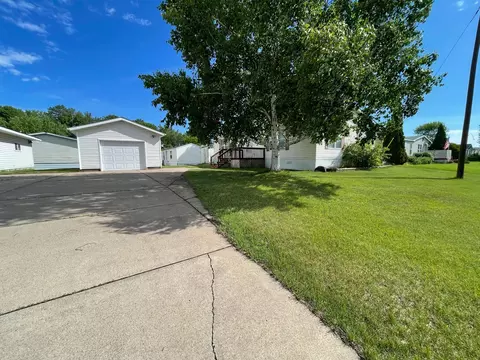 Exterior - 708 1st St E, Milaca, MN 56353 photo 3 of 8