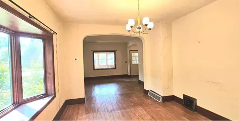 Living - 205 E 6th St, Morris, MN 56267 photo 3 of 5