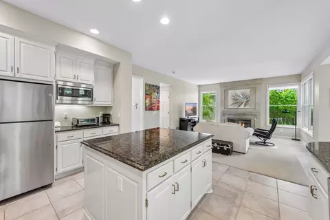 Kitchen - 823 Hidden Meadow Trl, Eagan, MN 55123 photo 2 of 3