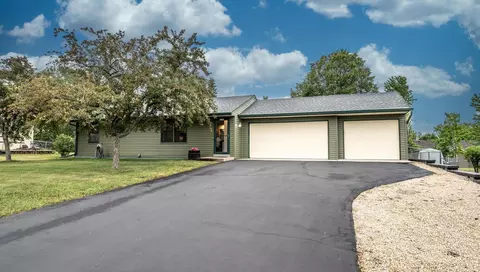3256 201st St W, Farmington, MN 55024