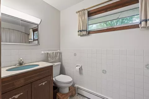 Bath - 755 3rd Ave NW, Milaca, MN 56353 photo 1 of 3