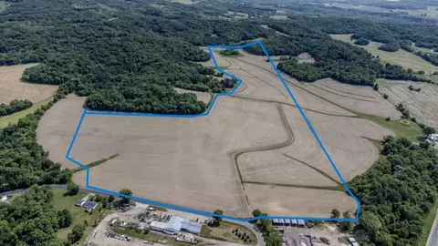 000 Dopp Rd, Ettrick, WI 54627
