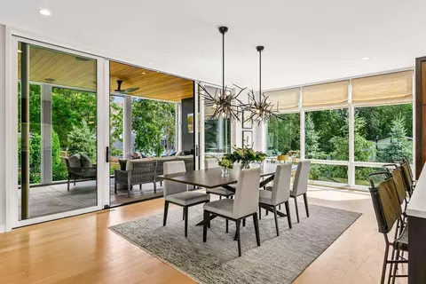 Dining - 1058 E Circle Dr, Wayzata, MN 55391 photo 3 of 4