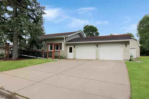 709 9th Ave NE, Brainerd, MN 56401