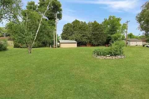 Exterior - 709 9th Ave NE, Brainerd, MN 56401 photo 3 of 10