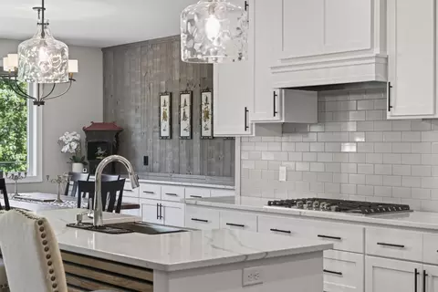 Kitchen - 16965 Piper Ln, Brainerd, MN 56401 photo 5 of 8