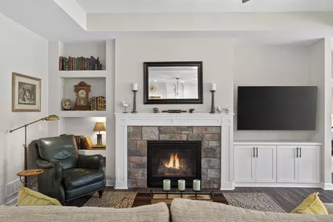Living - 16965 Piper Ln, Brainerd, MN 56401 photo 3 of 4