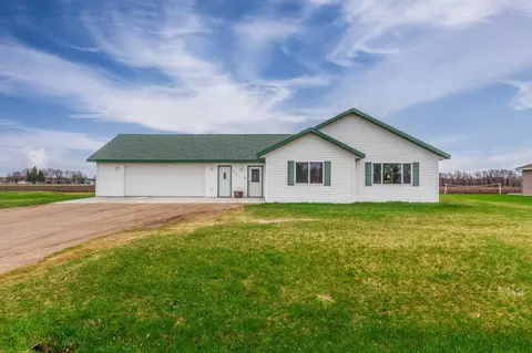 206 Lincoln Ave E, Ulen, MN 56585