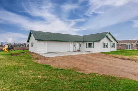 206 Lincoln Ave E, Ulen, MN 56585 photo 3