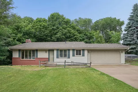 Exterior - 903 Circle Dr, Buffalo, MN 55313 photo 2 of 9