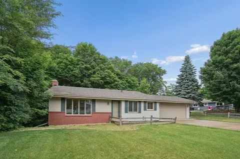 903 Circle Dr, Buffalo, MN 55313