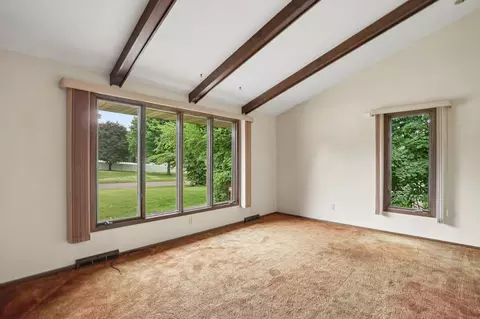 Living - 903 Circle Dr, Buffalo, MN 55313 photo 2 of 4