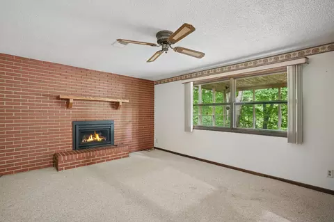 Living - 903 Circle Dr, Buffalo, MN 55313 photo 4 of 4