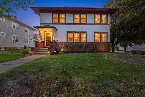 1883 Saint Clair Ave, Saint Paul, MN 55105