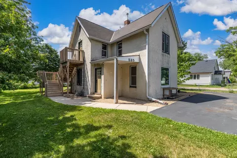 585 S Wasson Ln, River Falls, WI 54022