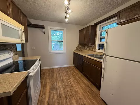 Kitchen - 1017 10th Ave NE, Brainerd, MN 56401 photo 2 of 2