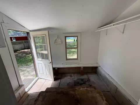Entry Way - 1017 10th Ave NE, Brainerd, MN 56401 photo 2 of 2