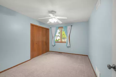 Bedroom - 7261 Mill Rd, Centerville, MN 55038 photo 3 of 5