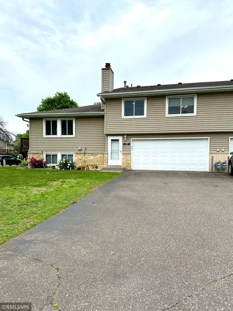 6308 Douglas Dr N #6308, Brooklyn Park, MN 55429