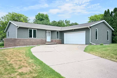 217 13th Ave S, Onalaska, WI 54650